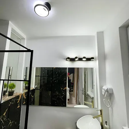Metropole Apartments - Old City Bucharest Exterior photo